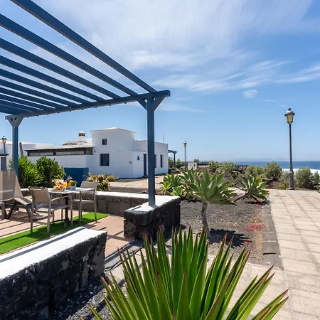 Ξενοδοχείο Vik Coral 3*