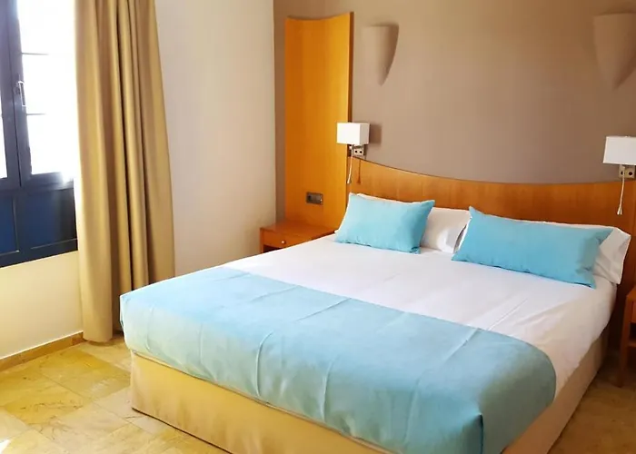 Ξενοδοχείο Vik Coral 3*