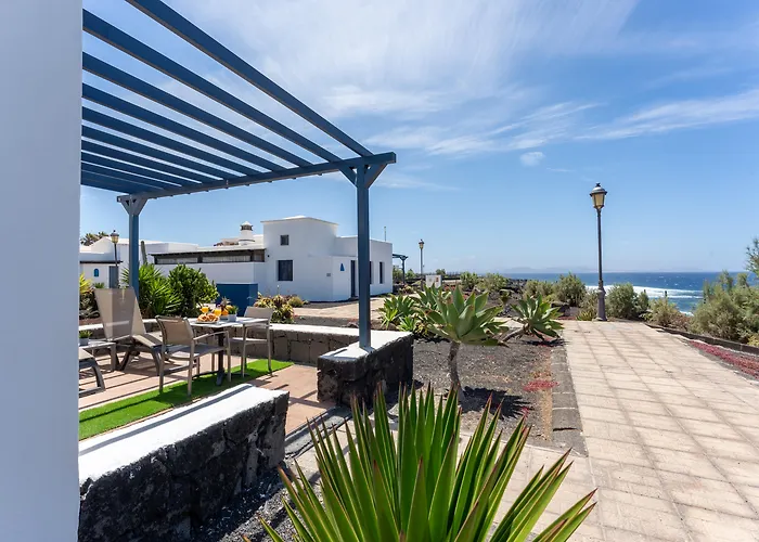 Ξενοδοχείο Vik Coral 3*